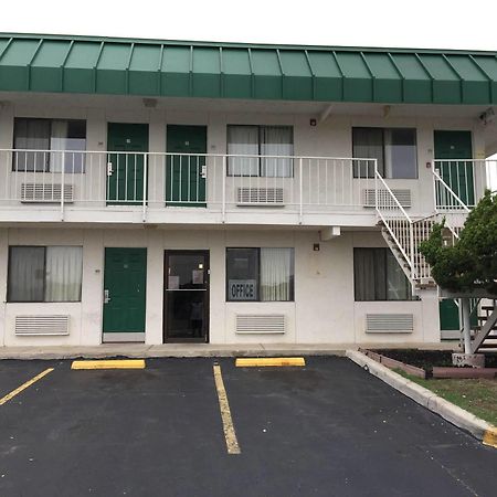 Q Lodging Extended Stay San Antonio Zewnętrze zdjęcie