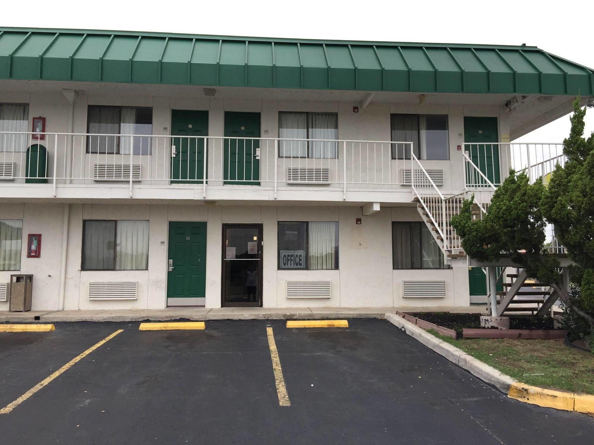 Q Lodging Extended Stay San Antonio Zewnętrze zdjęcie